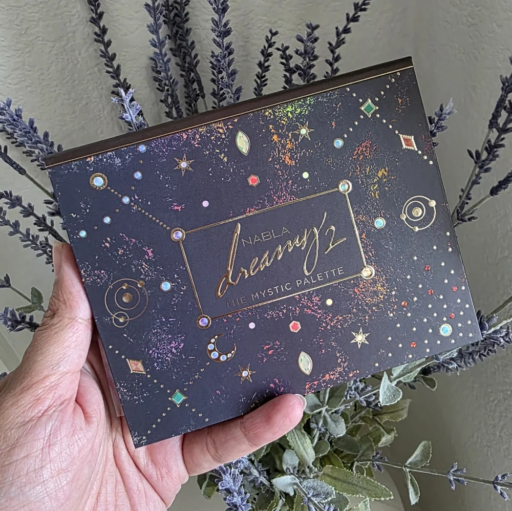 Nabla Dreamy 2 The Mystic Eyeshadow Palette